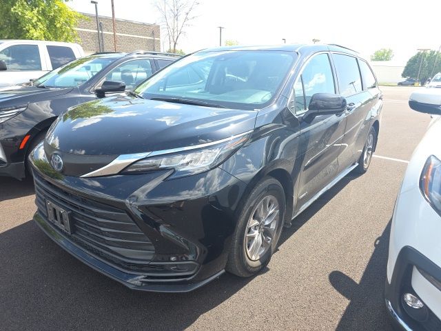 Midnight Black Metallic 2021 Toyota Sienna Minivan All-Wheel Drive Continuously Variable Transmission