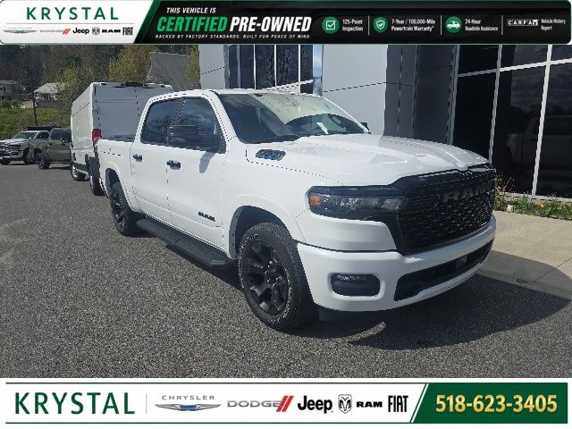 Bright White Clearcoat 2025 RAM 1500 Pickup Truck Four-Wheel Drive 8-Speed Automatic