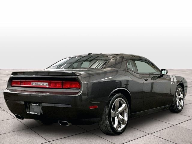 2014 Dodge Challenger R/T - 11