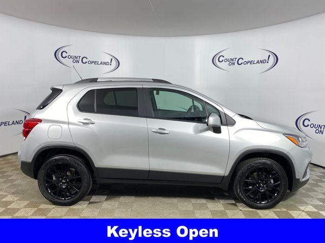 2022 Chevrolet Trax LT photo