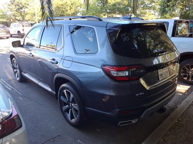 Used 2025 Honda Pilot SUV