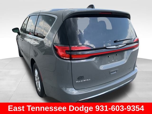 2025 Chrysler Pacifica  photo