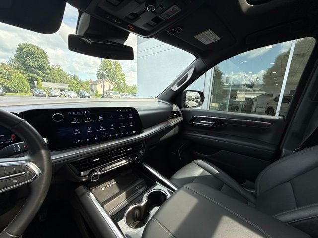 Used 2025 Chevrolet Suburban SUV
