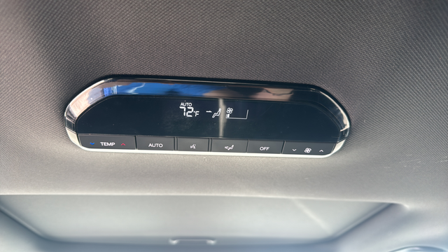 New 2027 Gray Kia X-Line SX image 33