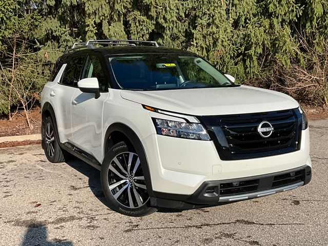 Pearl White Tricoat 2023 Nissan Pathfinder Platinum 4WD SUV / Crossover All-Wheel Drive 9-Speed Automatic