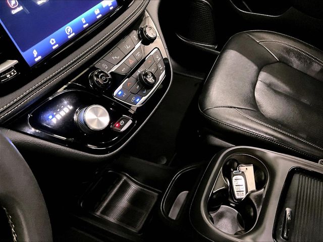 2022 Chrysler Pacifica Touring L Black at Phil Fitts Ford