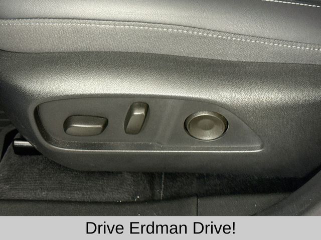 Used 2025 GMC Terrain SUV