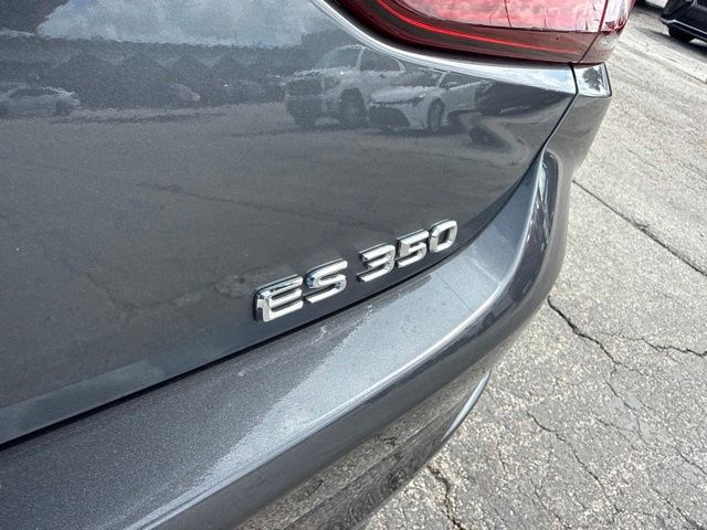2022 Lexus ES - $39,888