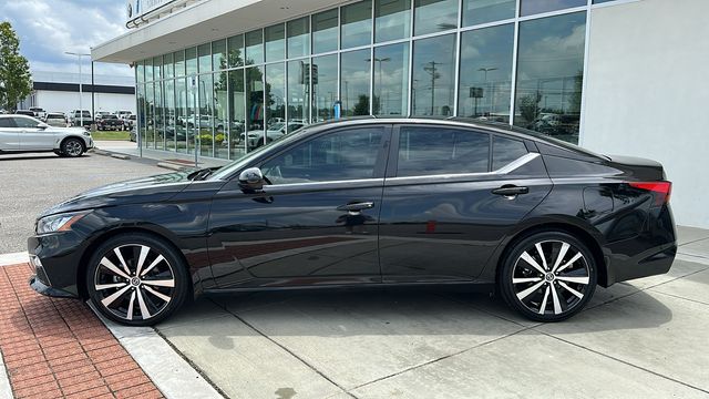 2022 Nissan Altima 2.5 SR 4