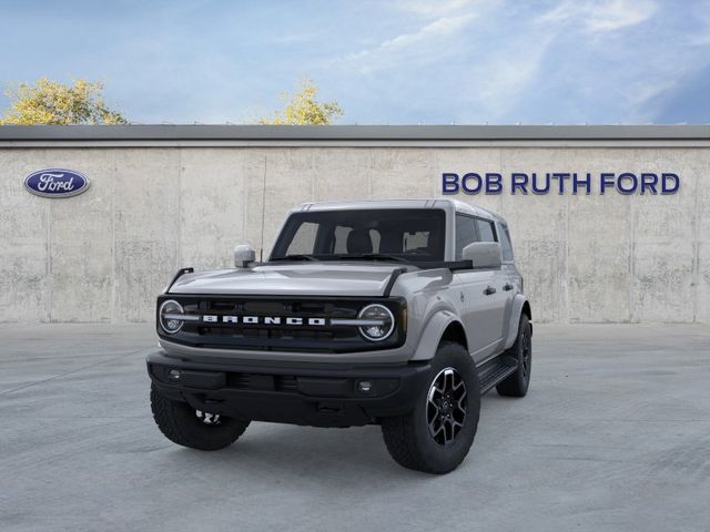 2026 Ford Bronco Outer Banks White at Grove City Ford
