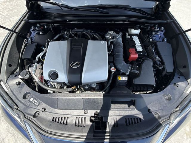 Used 2024 Lexus ES Sedan