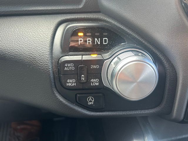 Used 2021 Black Ram Laramie image 11
