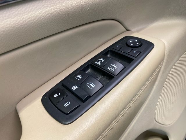 Used 2017 White Jeep Limited image 11