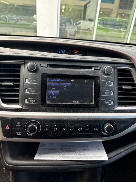 2019 Toyota Highlander XLE Gray at Spitzer Acura