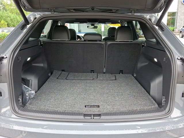 2025 Volkswagen Atlas Cross Sport 2.0T SEL Premium R-Line  at Sutliff Volkswagen