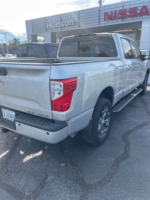 2017 Nissan Titan XD SV 6