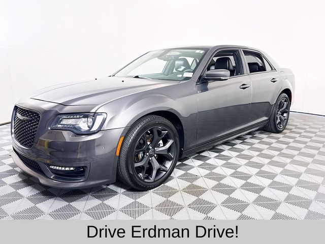 Used 2022 Chrysler 300 Sedan