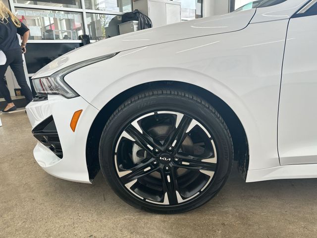 Used 2023 White Kia GT-Line image 20