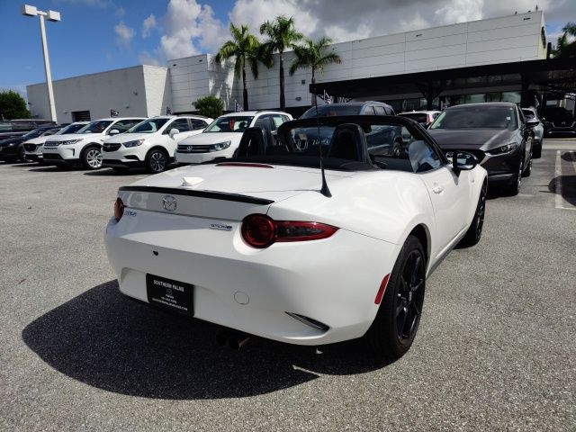 2021 Mazda MX-5 Miata Club 9