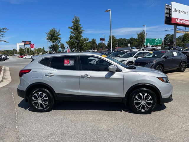 2019 Nissan Rogue Sport S 2