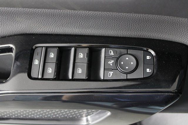 2026 Nissan Pathfinder Platinum - Photo 11