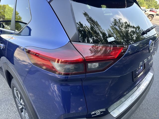 Used 2023 Blue Nissan SV image 32
