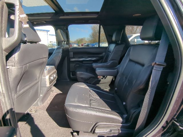 2021 Black Ford Expedition XLT 4X4 SUV