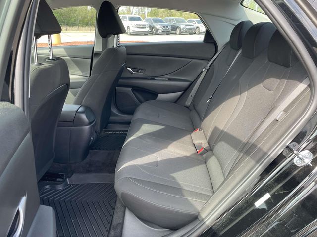 Used 2026 Black Hyundai SE image 9