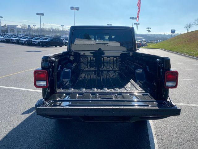 new 2026 Jeep Gladiator car, priced at $39,203