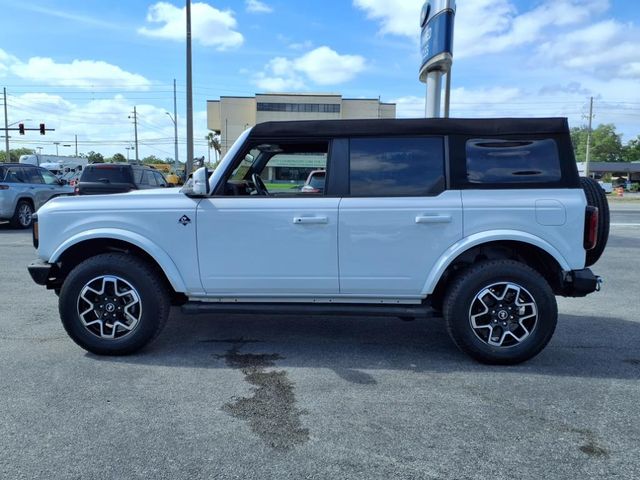 2024 Ford Bronco Outer Banks photo
