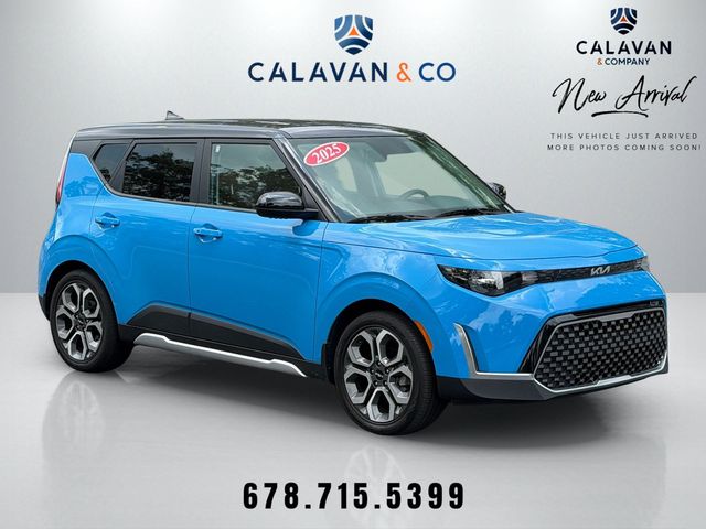 Surf Blue/Black 2025 Kia Soul SUV / Crossover Front-Wheel Drive Continuously Variable Transmission