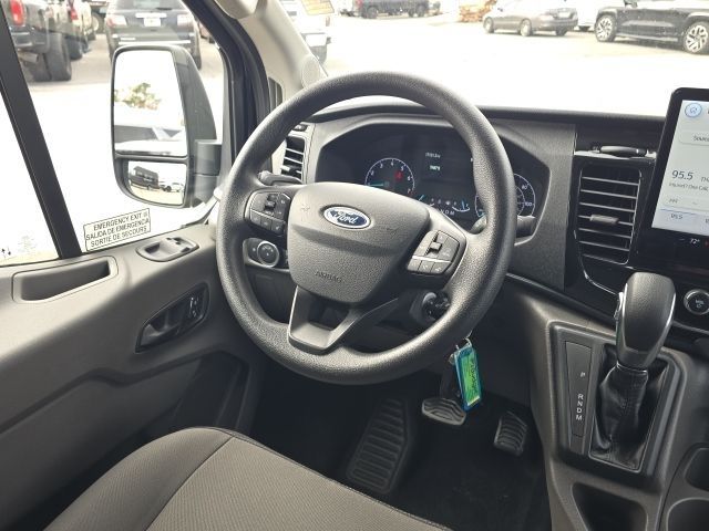 2025 Ford Transit-350 XLT:B02181