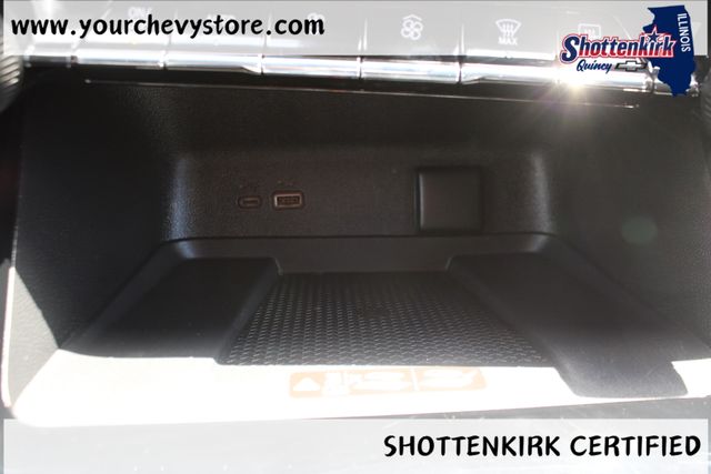 Used 2026 Chevrolet Traverse SUV