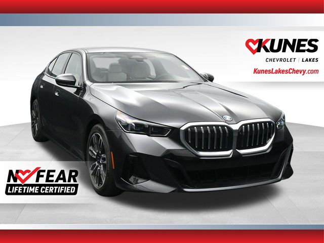 Gray (Dark Graphite Metallic) 2025 BMW 5 Series 550e xDrive Sedan All-Wheel Drive 8-Speed Automatic