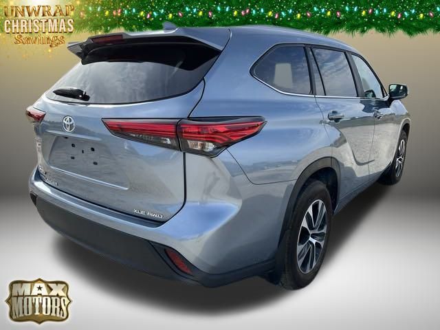 2023 Toyota Highlander XLE 14