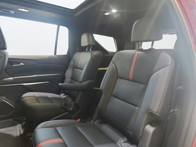 Used 2024 Chevrolet Traverse SUV