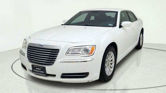 Bright White Clearcoat 2014 Chrysler 300 Sedan Rear-Wheel Drive 8-Speed Automatic