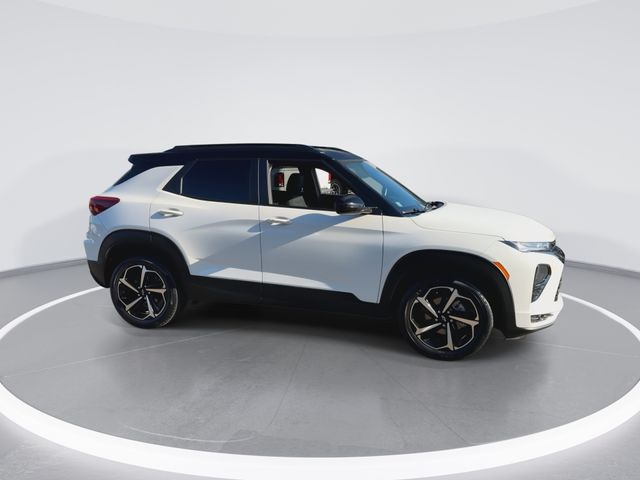 Used 2023 White Chevrolet RS image 2