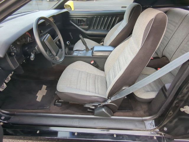 1989 Chevrolet Camaro IROC Z photo