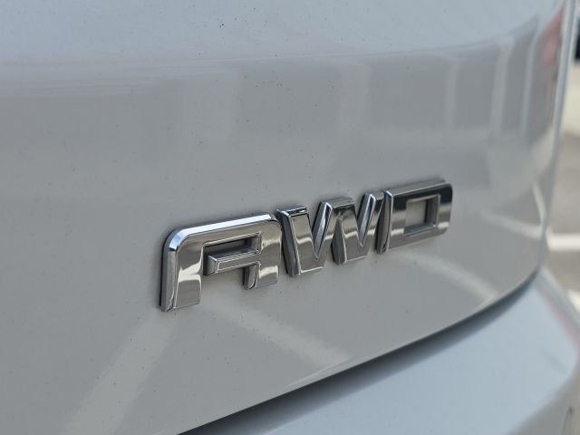2017 GMC Acadia Denali:46487A