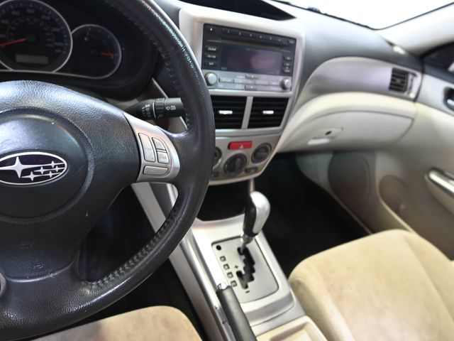 Used 2010 Black Subaru 2.5i image 9