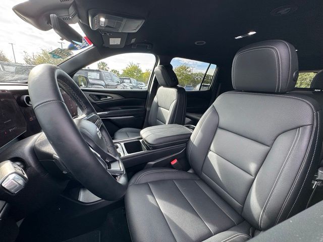 Used 2026 Chevrolet Traverse SUV