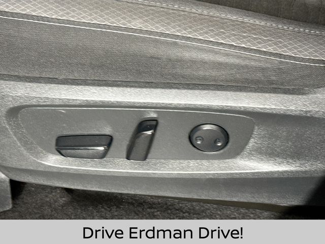 Used 2025 Nissan Pathfinder SUV