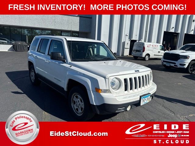 Bright White Clearcoat 2015 Jeep Patriot SUV / Crossover Front-Wheel Drive Continuously Variable Transmission
