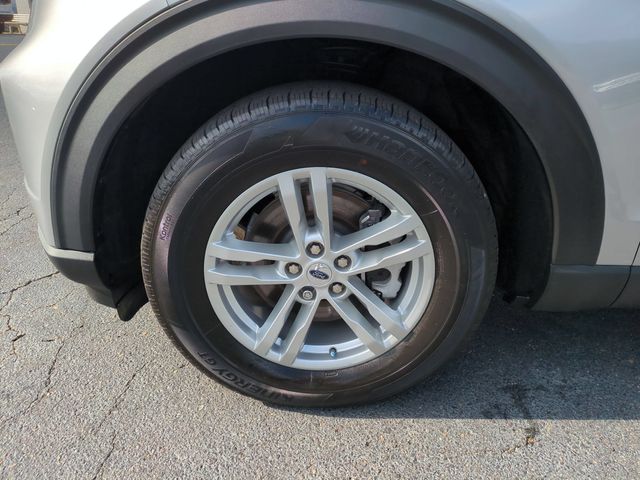 Used 2024 Silver Ford XLT image 10