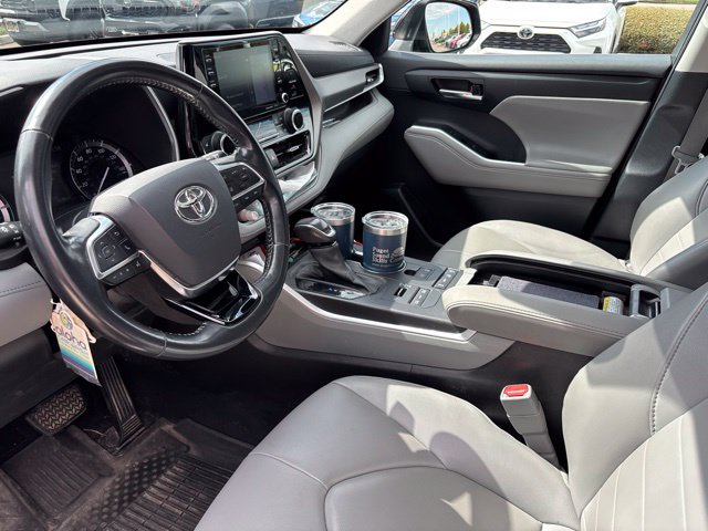 Used 2021 Brown Toyota XLE image 9