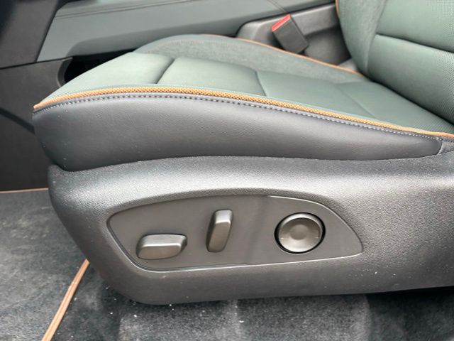 2026 GMC Acadia AT4 AWD