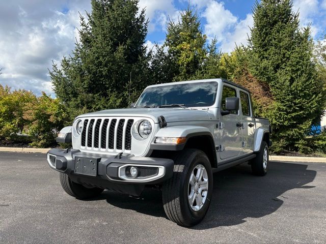 2022 Jeep Gladiator Sport Crew Cab 4WD