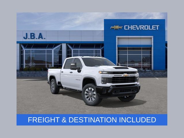 Summit White 2026 Chevrolet Silverado 2500HD Custom Crew Cab 4WD Pickup Truck Four-Wheel Drive Automatic