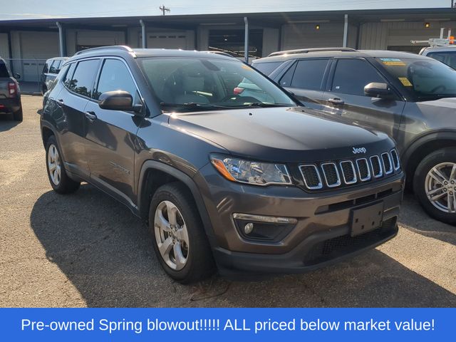 Used 2020 Gray Jeep Latitude image 5